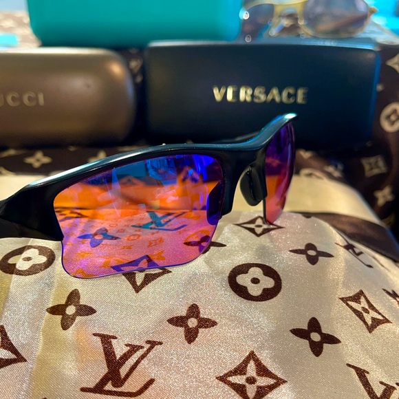 Polarized Oakley Flak Sunglasses w/ Case - Picture 8 of 16